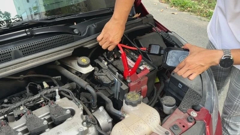Cách xử lý khi xe hết ắc quy giữa đường: Hướng dẫn chi tiết từ A đến Z 1 Hướng dẫn cách xử lý xe hết ắc quy giữa đường