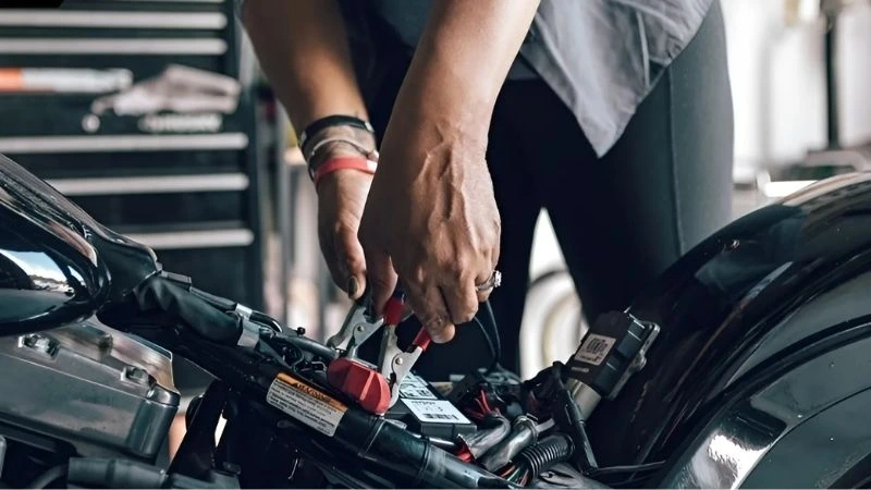 Kiểm tra và bảo dưỡng các bộ phận quan trọng