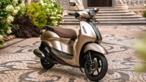 Top xe máy tay ga tiết kiệm xăng nhất